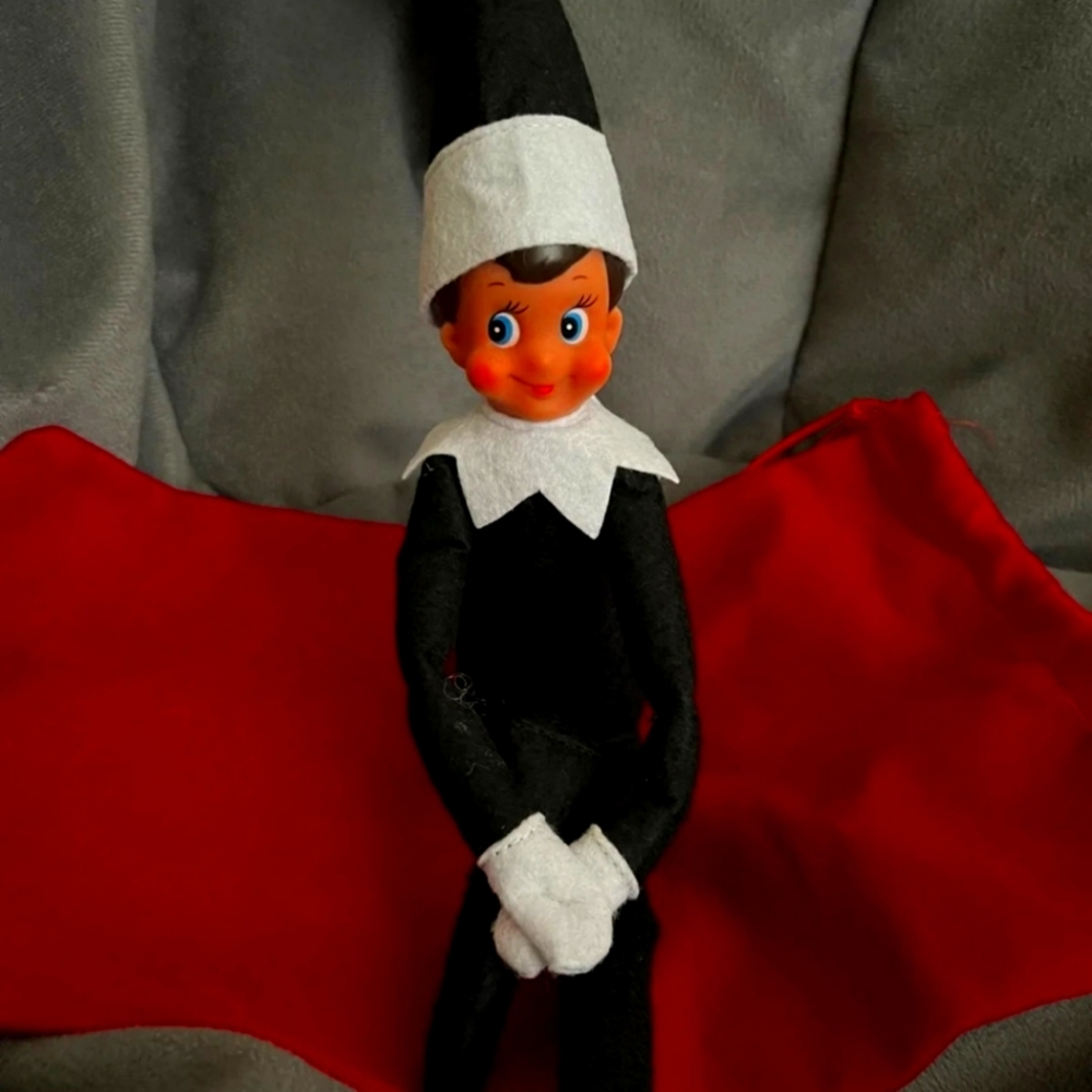 Elf on shelf